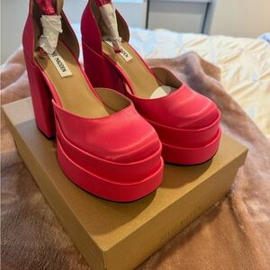 Steve Madden Women's Pink Platform Heels